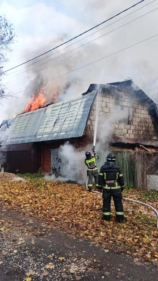 🤗 Всегда приятно получать слова благодарности n n📨 Жители Пушкинского округа выразили признательность работникам 263-й и 327-й пожарно-спасательных частей #Мособлпожспас за оперативное тушение пожара, который произошел 29 октября в микрорайоне Заветы Ильича